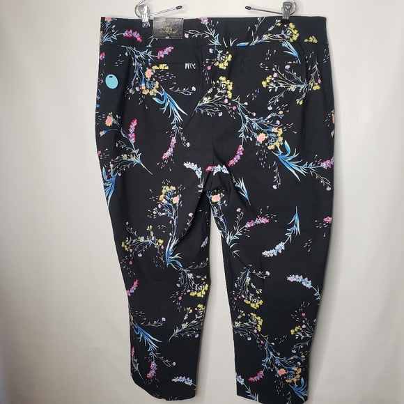 Worthington Woman Ankle Pants Black Floral Print Stretch Plus Size 20W NWT - Picture 5 of 14